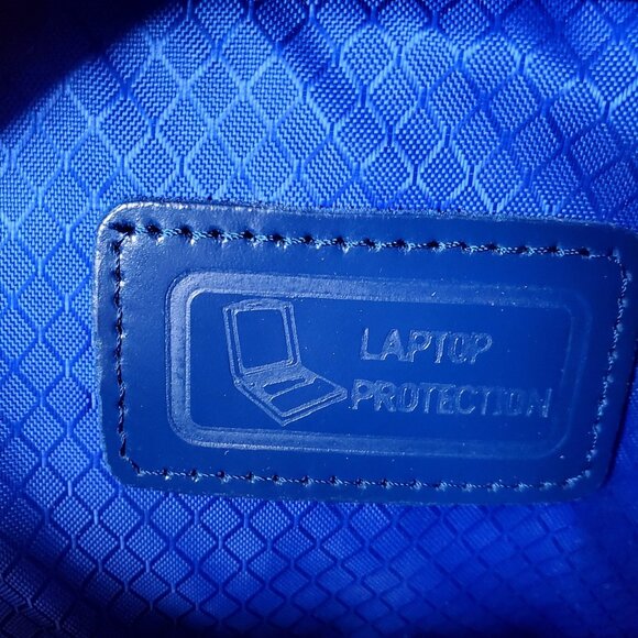 McKlein Blue Edgebrook Leather Wheeled Laptop Briefcase - Picture 8 of 9